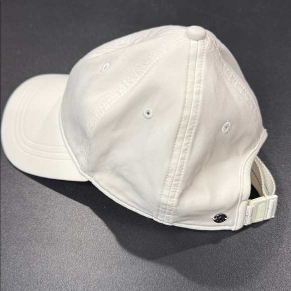 Lululemon White/ Cream Baseball Cap - Picture 4 of 7